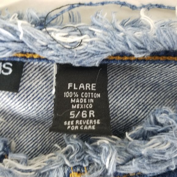 Express Jeans Juniors Size 5 Mid Rise Womens Flared Medium Wash Blue Denim - Picture 9 of 15